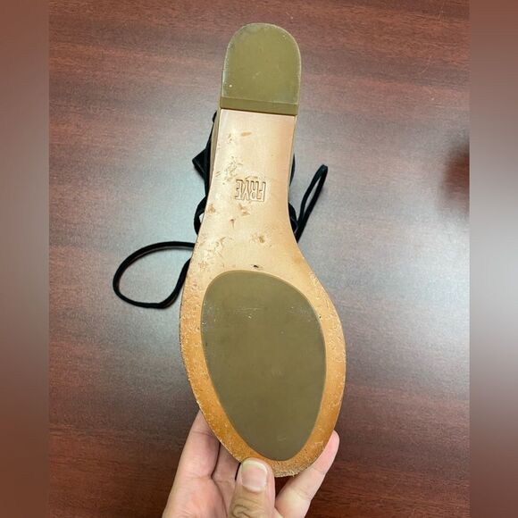 Frye Black Strappy Lace Up Platform Wedge Sandal Size 8 - Picture 5 of 7